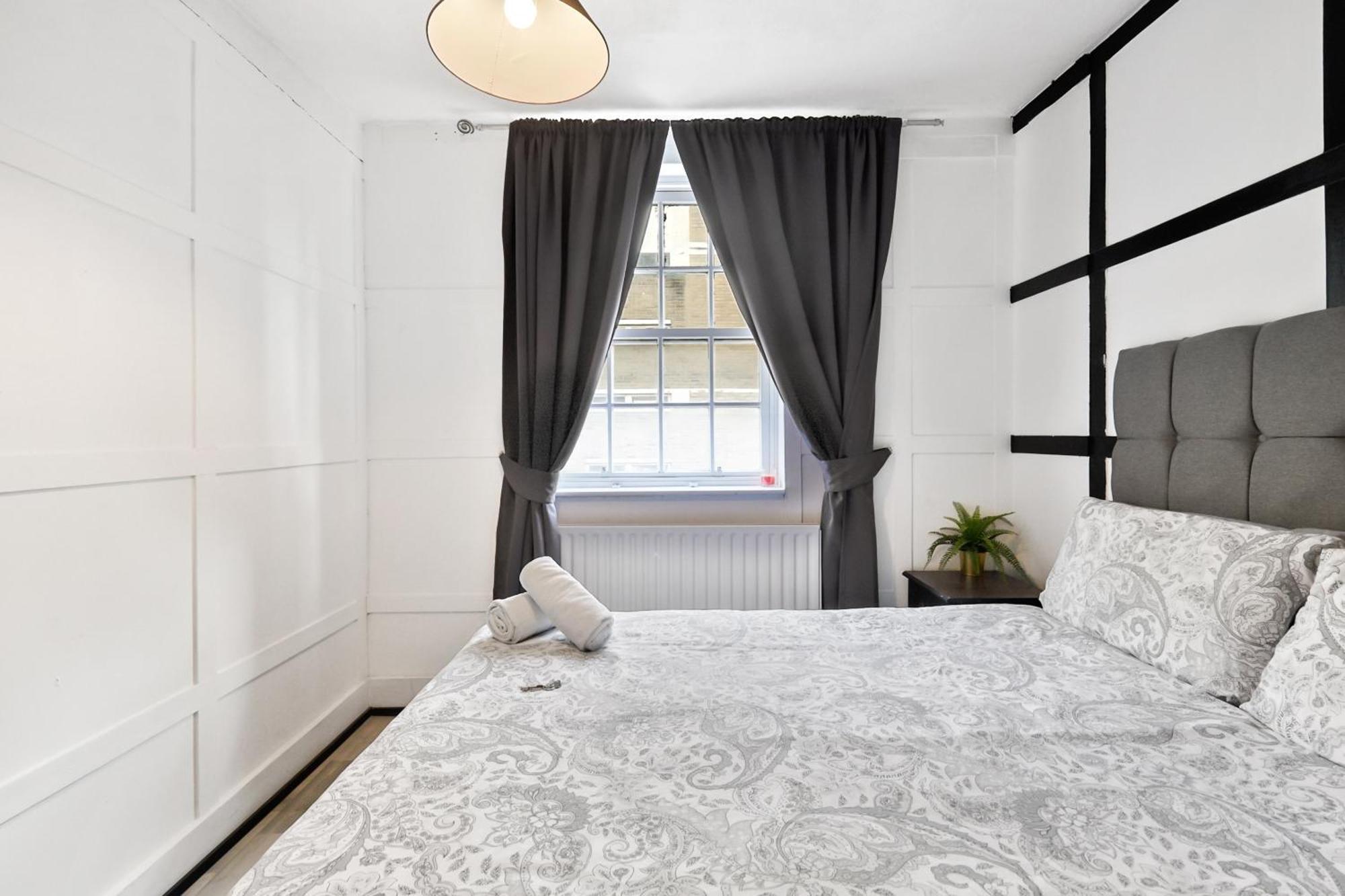 Double Bedroom 5 Minute Walk To Tower Bridge London Exterior photo